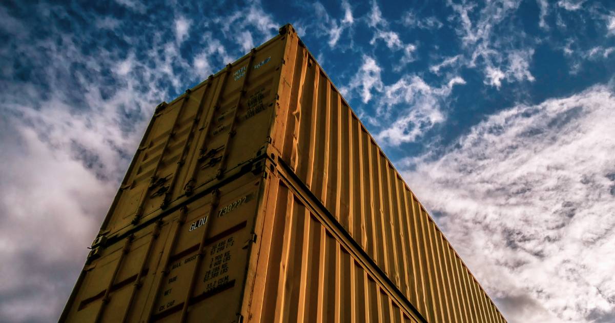 Přeprava zboží ve 20stopém kontejneru. Jaké jsou rozměry kontejnerů a maximální zatížení?